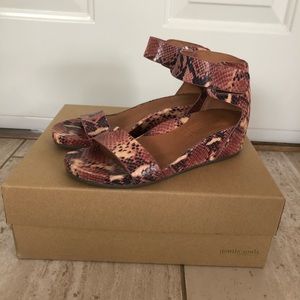 Kenneth Cole Gentle Soul Gianna 2 Size 6.5